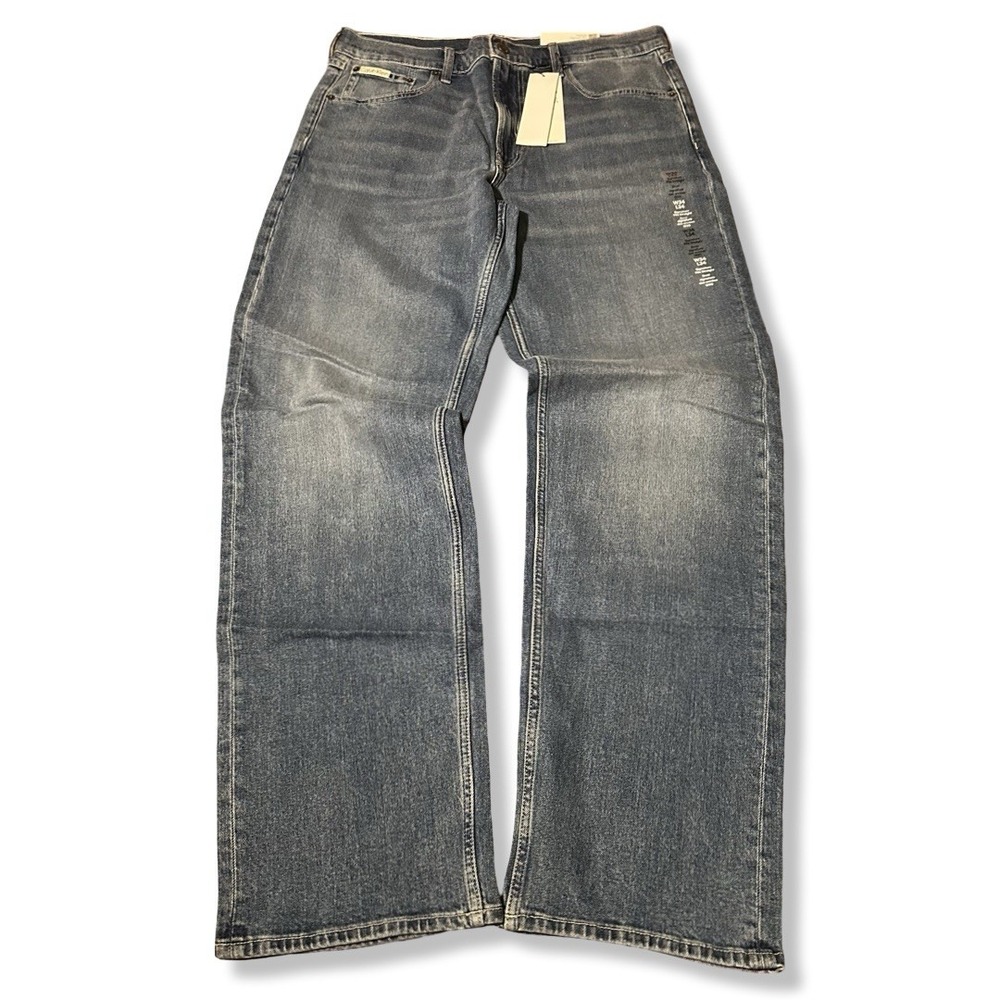 CALVIN KLEIN BNWT MENS SIGNATURE 90s STRAIGHT JEANS Size 34x34 MED WASH BLUE